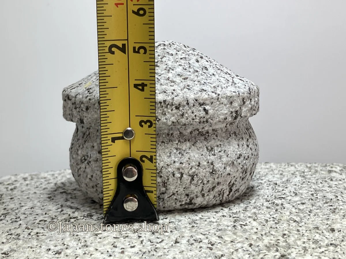 Stone Lantern Kanshuji — photo 10 of 35