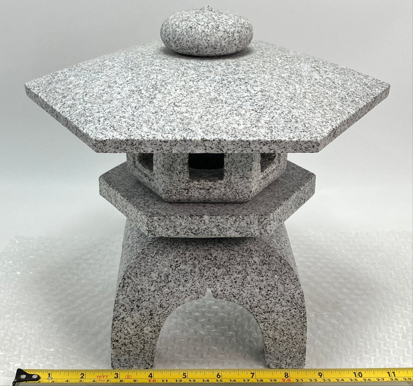 Yukimi Stone Lantern - japanstones.shop