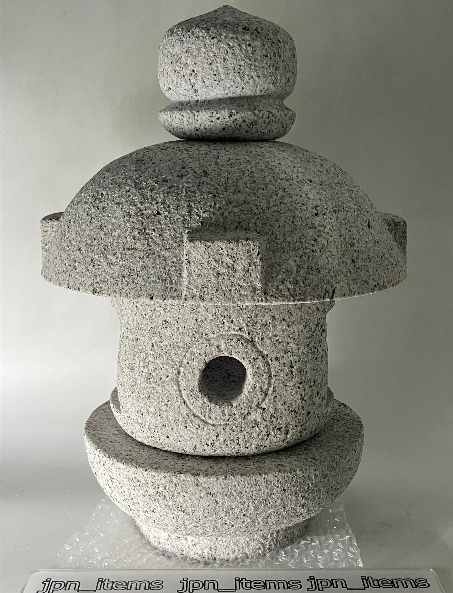 Misaki Stone Lantern - japanstones.shop
