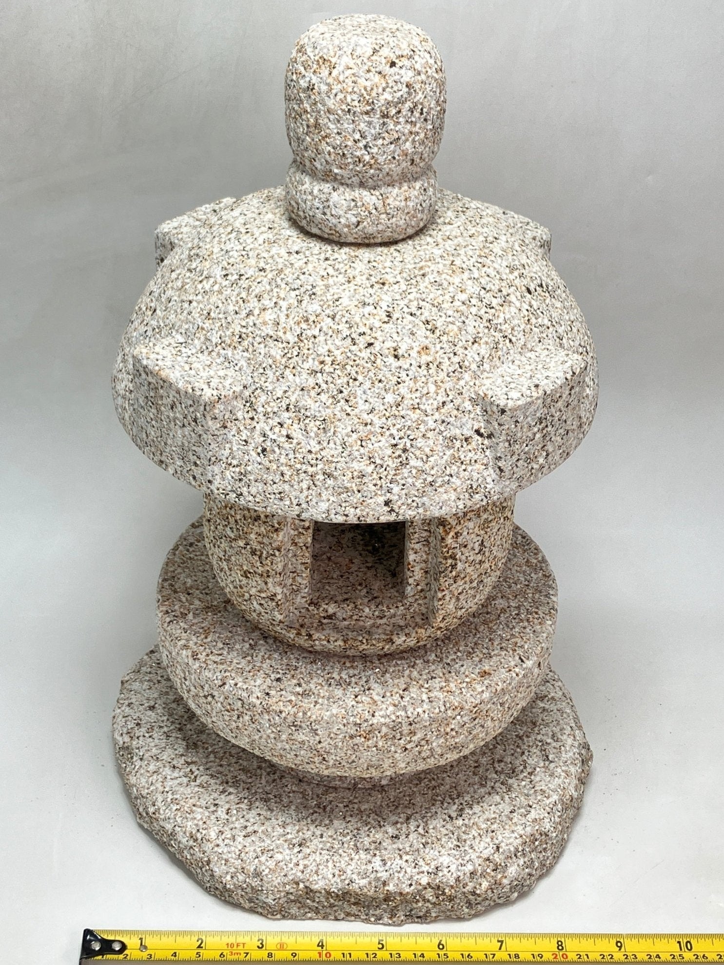 Misaki stone Lantern - japanstones.shop
