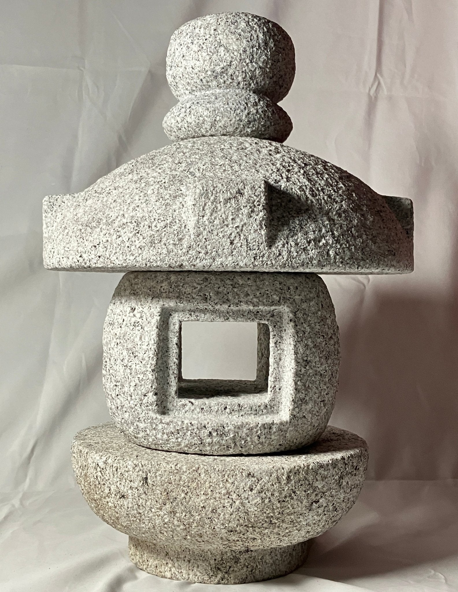 Misaki Stone Lantern - japanstones.shop