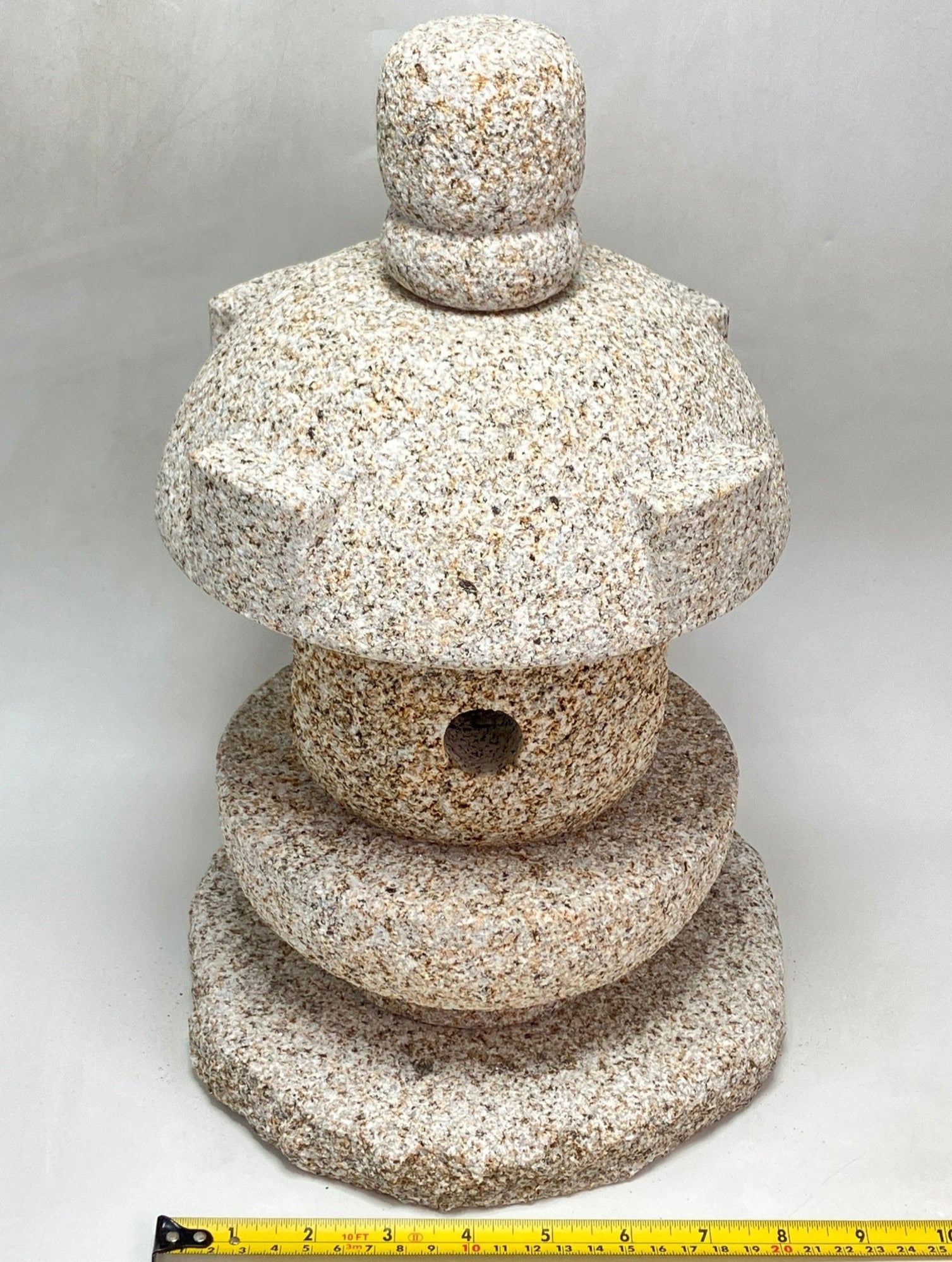 Misaki stone Lantern - japanstones.shop
