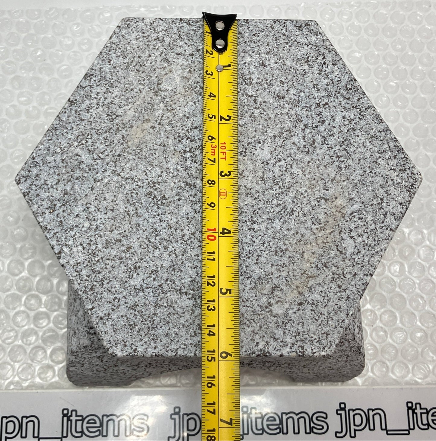 Yukimi Stone Lantern - japanstones.shop