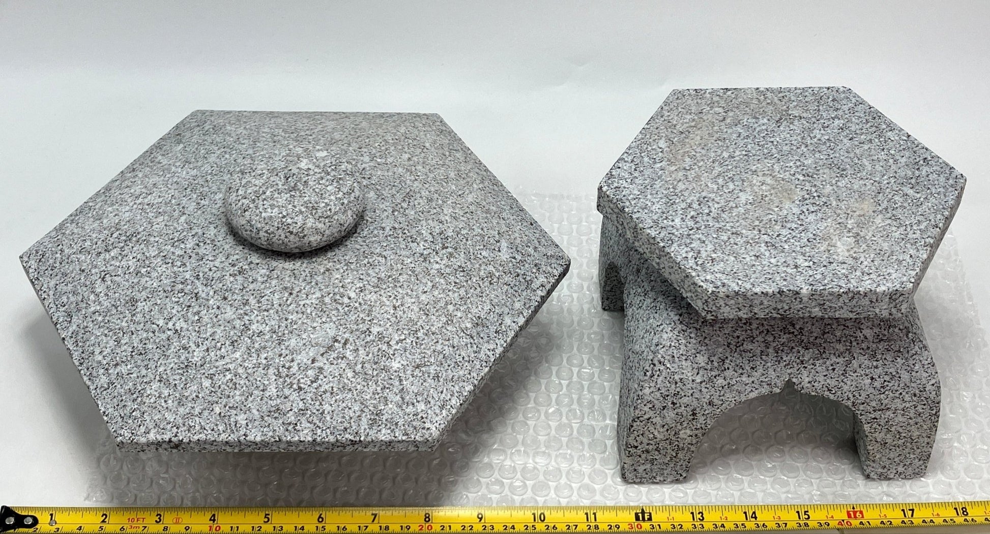 Yukimi Stone Lantern - japanstones.shop