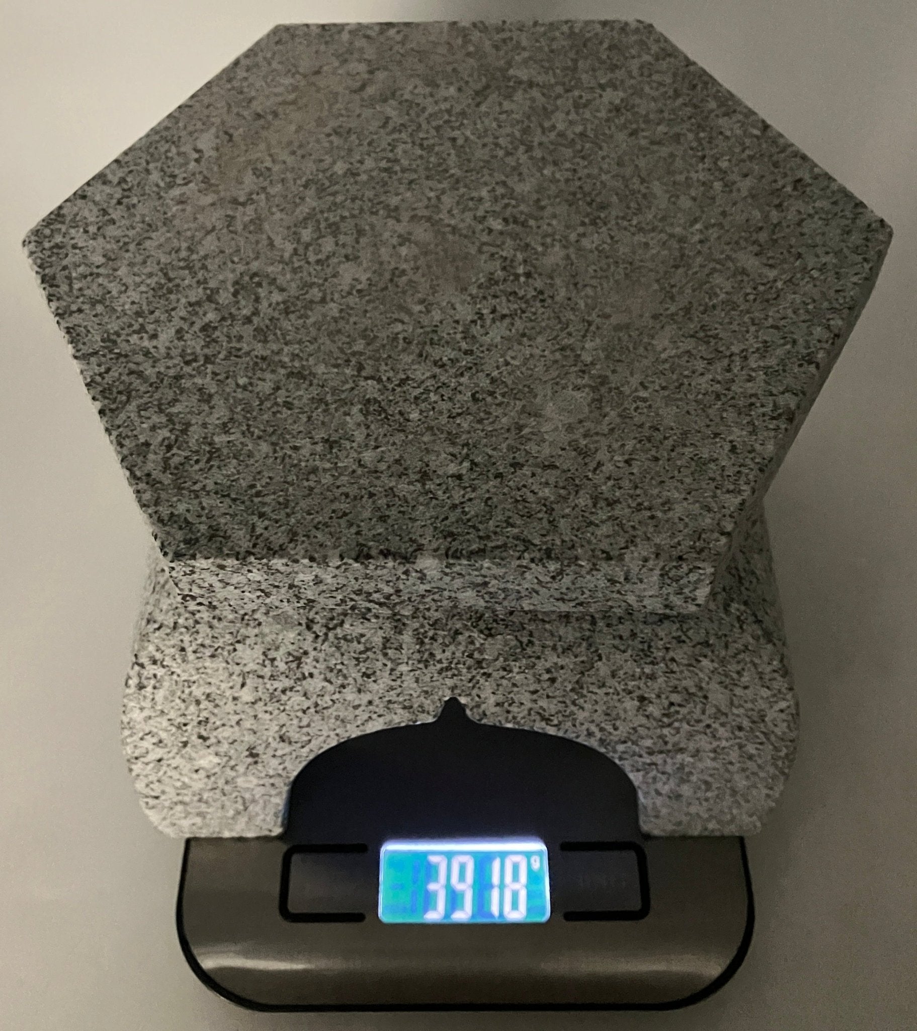 Yukimi Stone Lantern - japanstones.shop