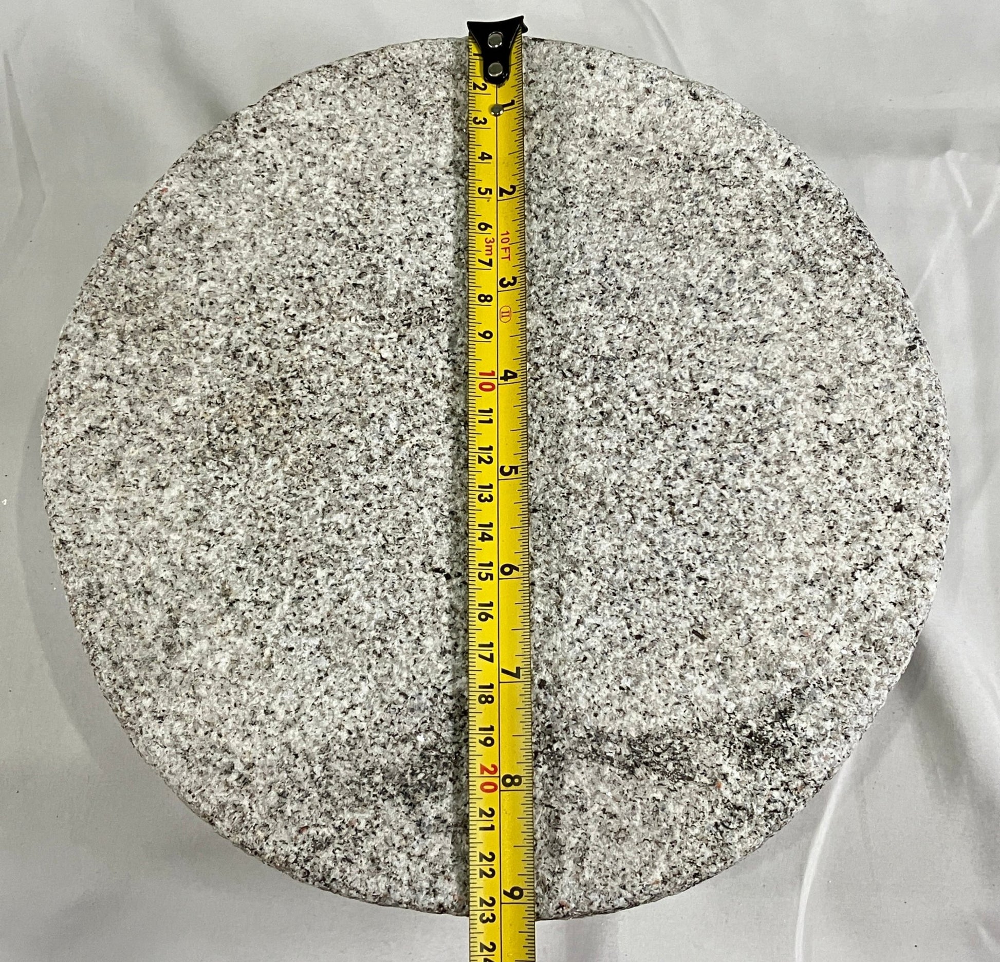 Misaki Stone Lantern - japanstones.shop