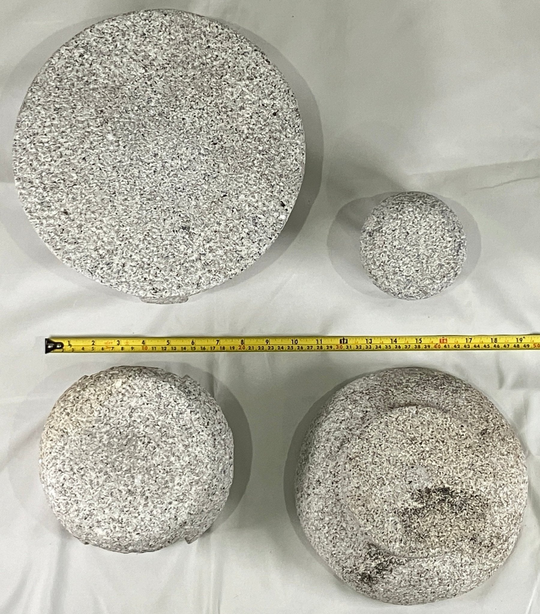 Misaki Stone Lantern - japanstones.shop