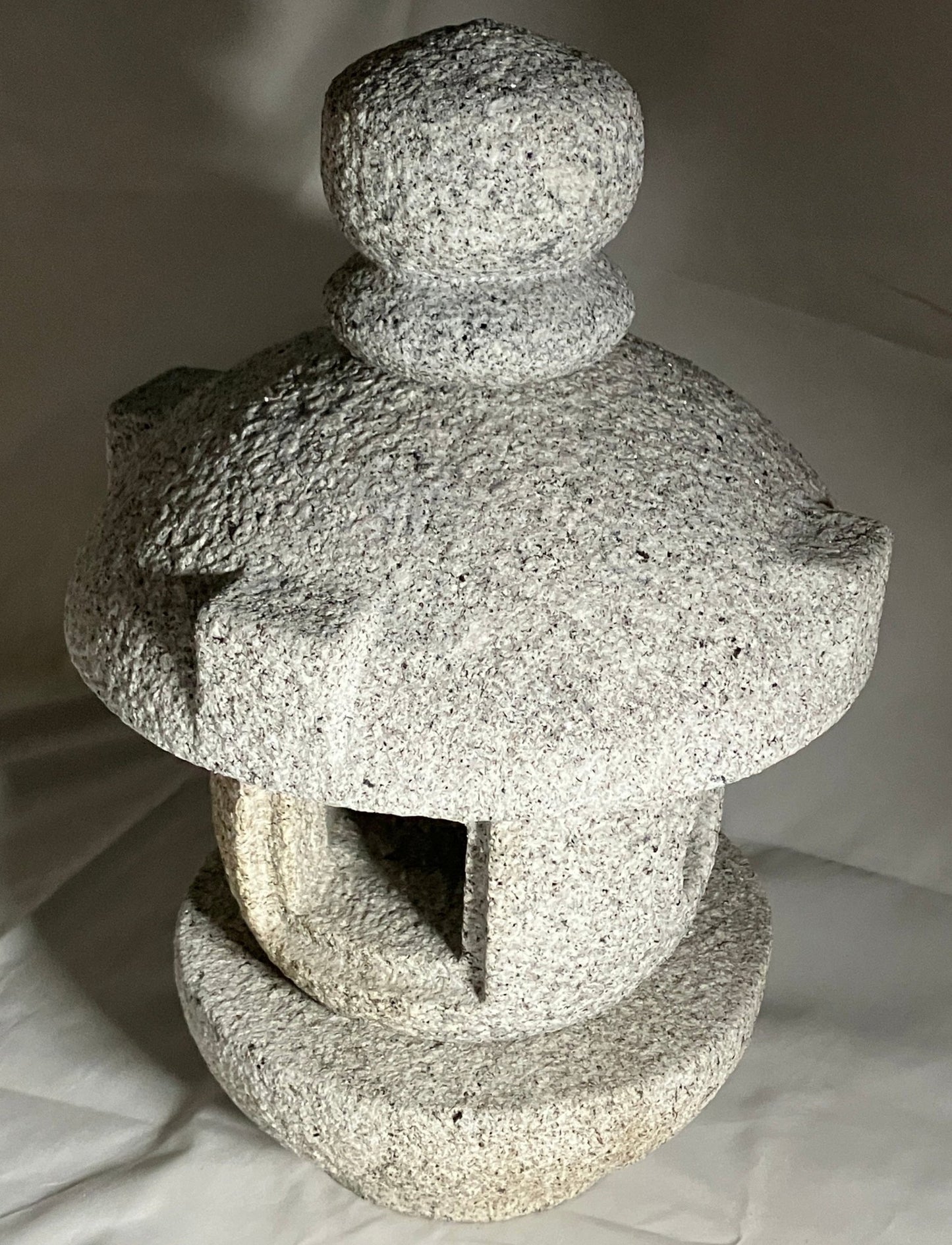 Misaki Stone Lantern - japanstones.shop
